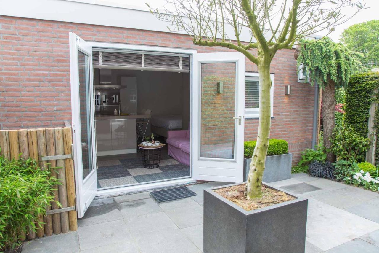 Bed & Bike Studio Amsterdam Bed & Breakfast Exterior photo